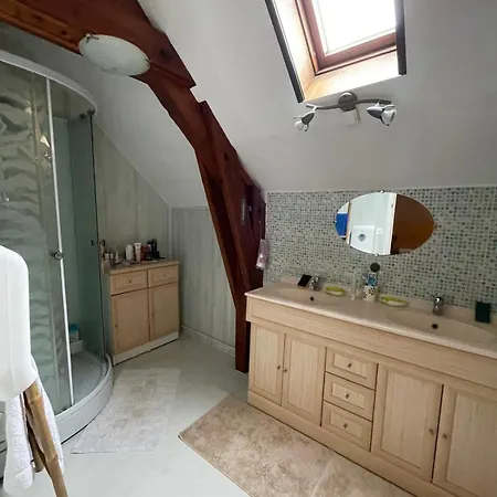 Maison Familiale Vue Dominante *