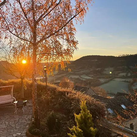 Maison Familiale Vue Dominante *